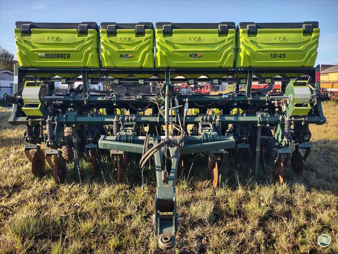 PLANTADEIRA KF KF MONARCA 10/45 Talamini Máquinas e Implementos Agrícolas CAMPOS NOVOS SANTA CATARINA SC